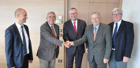 Laurent Lorrillard - Directeur général de France Loire, Denis Bimbenet - Président de France Loire, Pascal Blanc - Maire de Bourges, Michel Fristot - Président du Conseil d'Administration de Jacques Coeur Habitat, Jean-Marc Pierret - Directeur général de Jacques Coeur Habitat