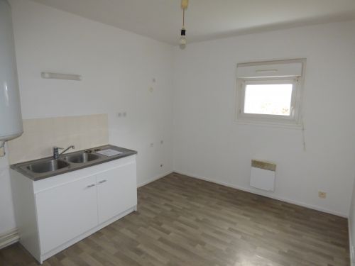 Image d'un location / appartement type 3 à aubigny sur nere à 335€ à aubigny-sur-nère (18700)