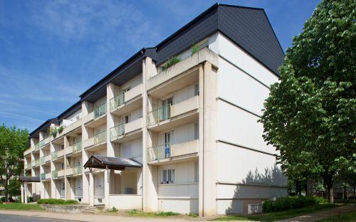 Appartement - ST AMAND MONTROND - CHER                     18 - Annonce immo: photo 1