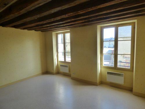 Appartement - IVOY LE PRE - CHER                     18 - Annonce immo: photo 1