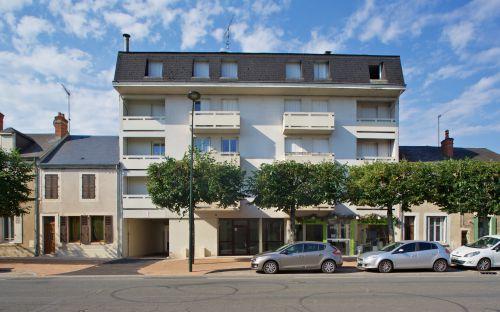 Appartement - ST AMAND MONTROND - CHER                     18 - Annonce immo: photo 1