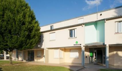 Annonce immobilière - location - Appartement - ST GERMAIN DU PUY - 18
